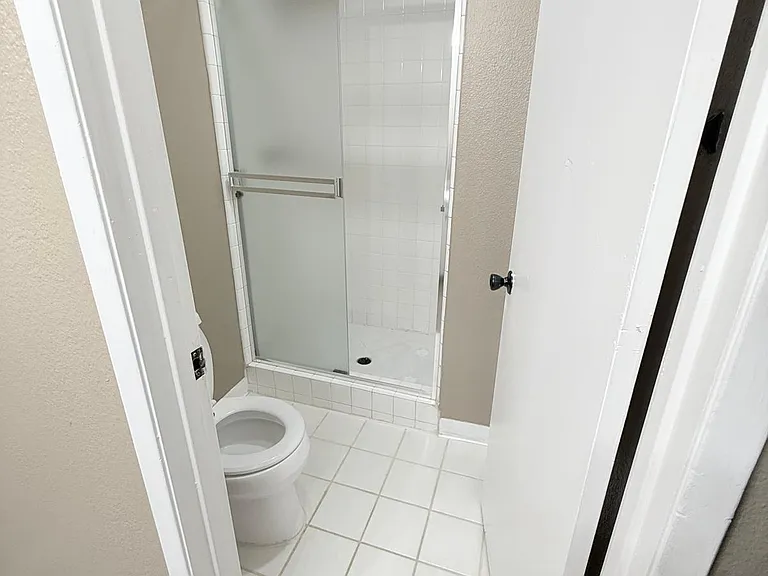 301 Tradewinds Dr — Photo 9