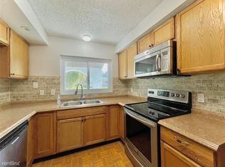 8445R Angela Ct, Zephyrhills, FL 33541