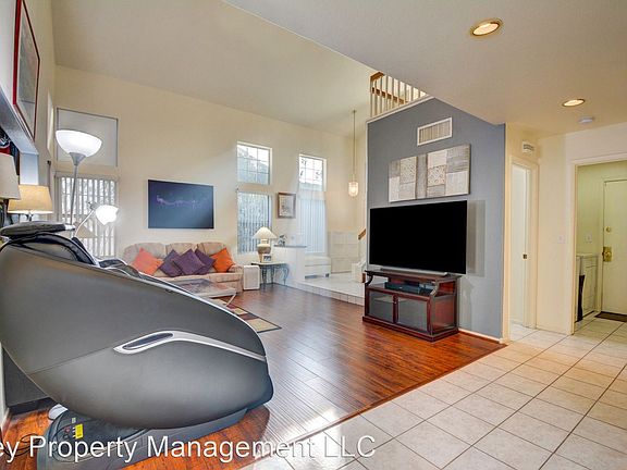 5th image of 332 Cavalla St