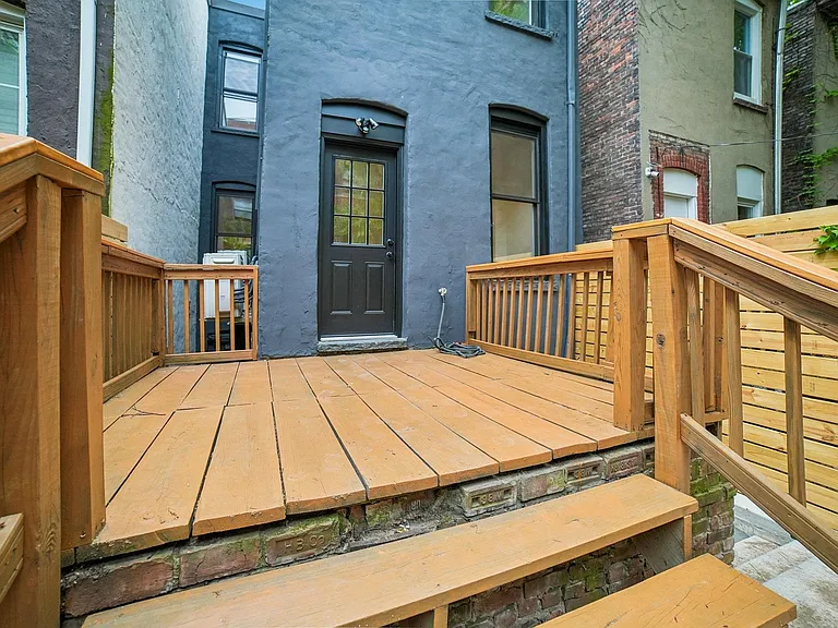 62.5 Oak St #2 — Photo 23