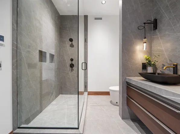 91 Hancock Avenue image 10 of 34