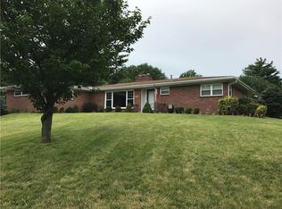 675 White Oak Dr, Springfield, OH