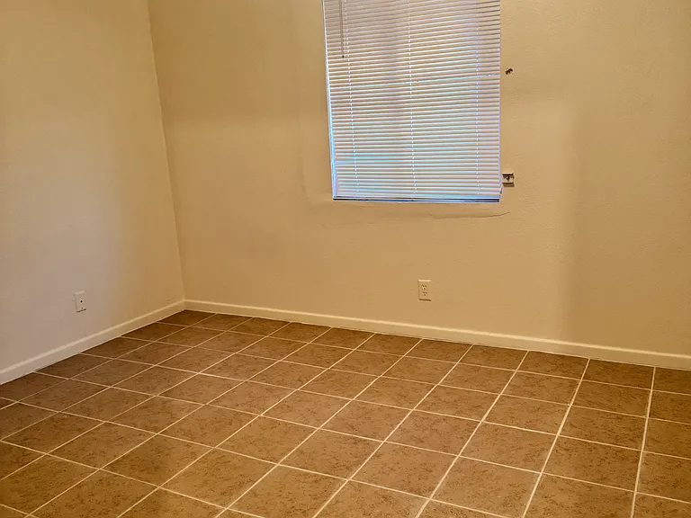2548 Saint George St #0 — Photo 9