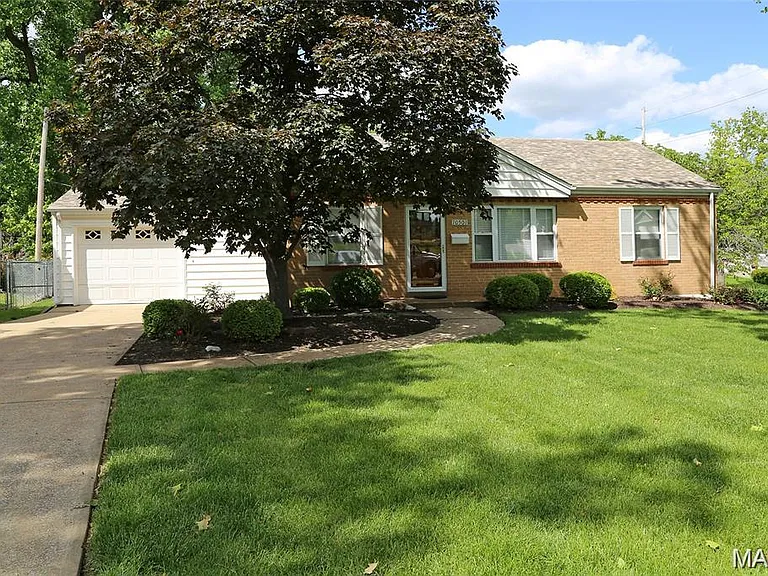10501 Saint Michael Ln — Photo 1