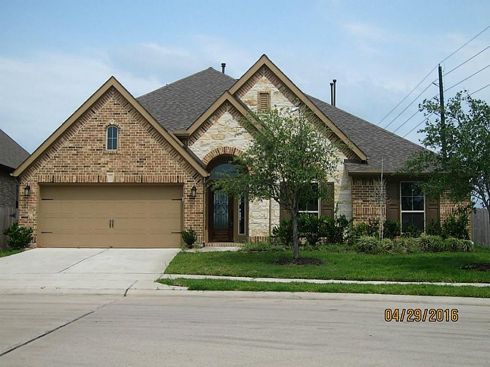 1st image of 19902 Paloma Bay Ct