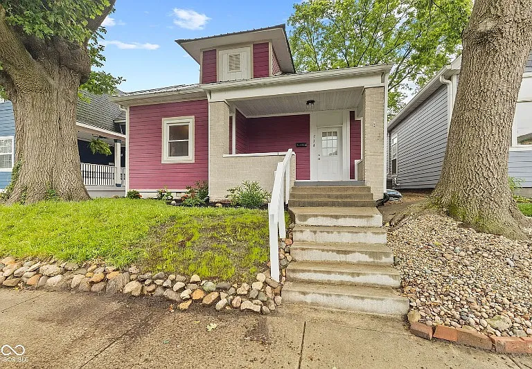 734 Parkway Ave — Photo 16