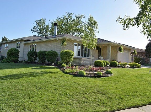 2nd image of 9243 139th St