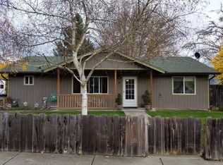 15 SW Humanity Way, Grants Pass, OR 97526