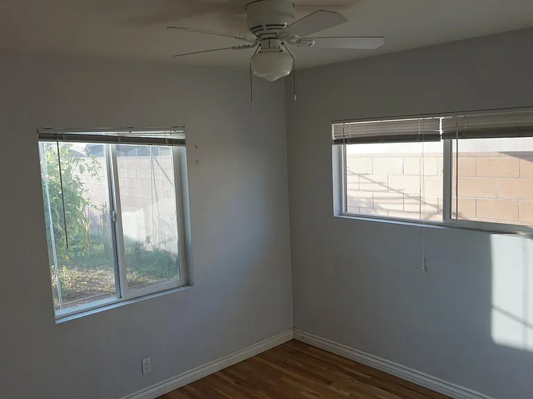 N Walnuthaven Dr — Photo 19