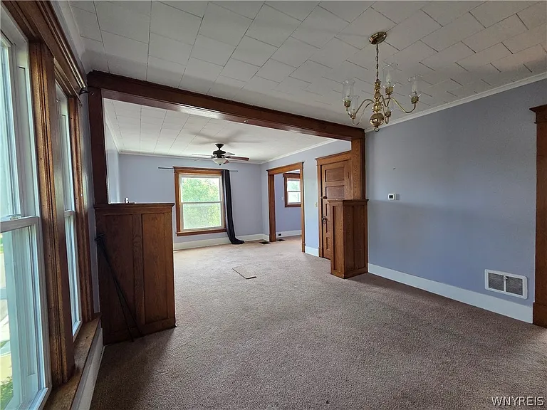 94 Parkwood Ave #2 — Photo 6