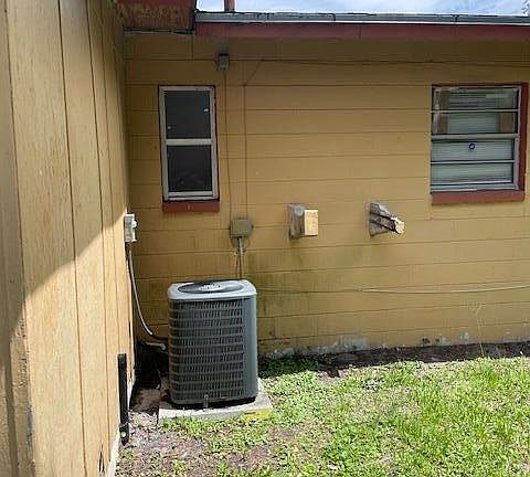5th image of 1443 FLOYD Circle W