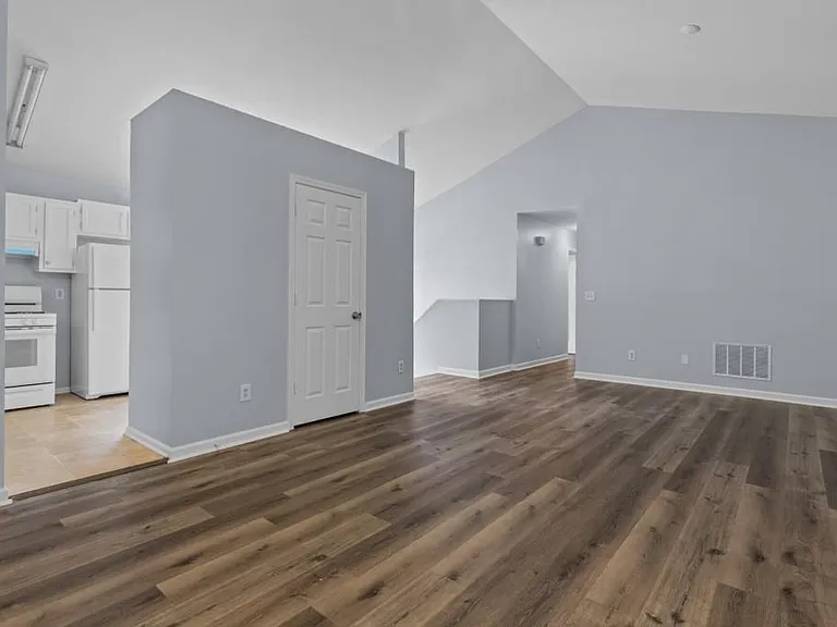 2262 Cobb Creek Dr — Photo 8
