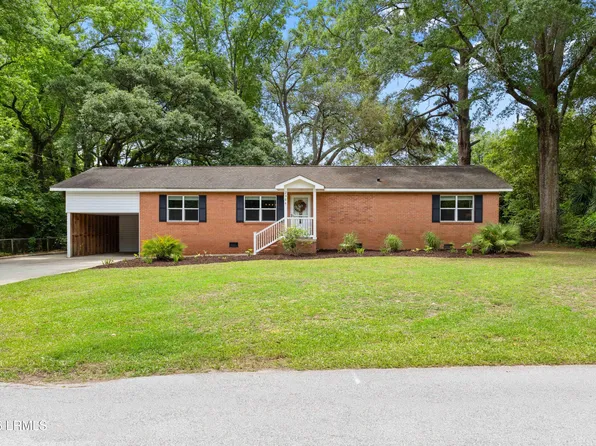 2306 Langhorne Dr, Beaufort, SC 29902