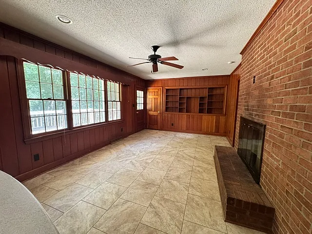 1715 Jonestown Rd — Photo 8