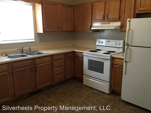 4th image of 1006 3rd St