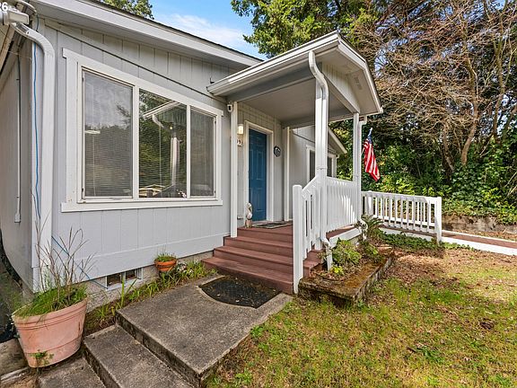 3rd image of 1600 Rhododendron Dr Space 309