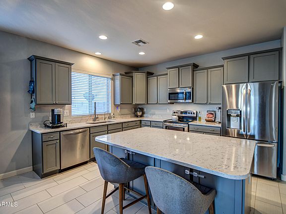 5th image of 43858 W Bailey Dr