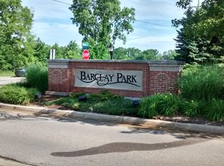2876 Barclay Way, Ann Arbor, MI 48105