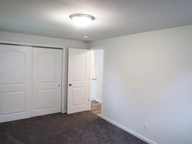 710 Bunker Hill Dr — Photo 8