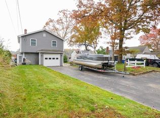 127 Reservoir Rd, Coventry, RI 02816