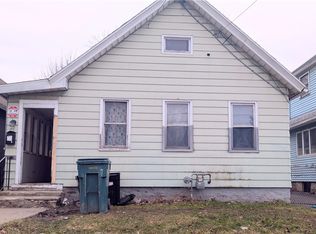 71 Lorenzo St, Rochester, NY 14611