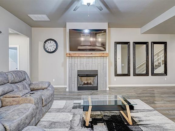 5th image of 3021 Brookstone Pass Dr