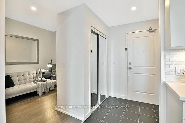 2490 Old Bronte Rd #318 — Photo 17