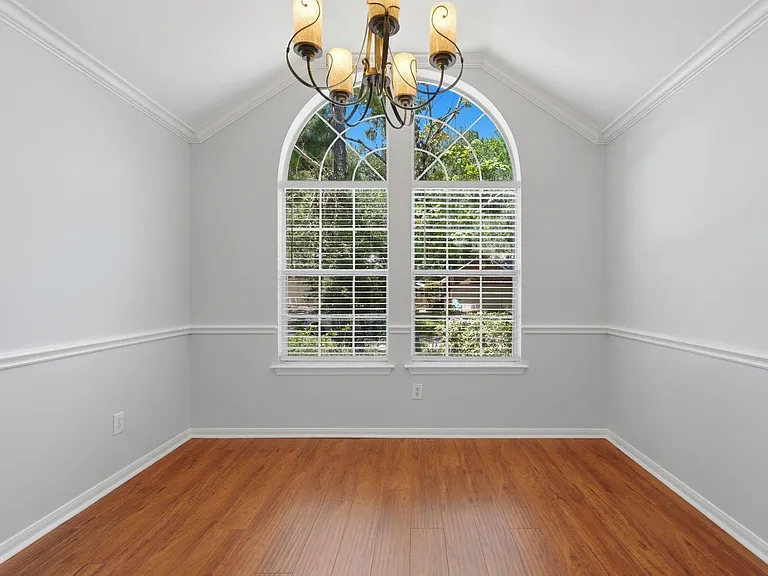 18 Mulberry Glen Pl — Photo 9