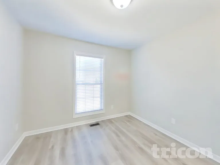 6009 Plateau Ct — Photo 12