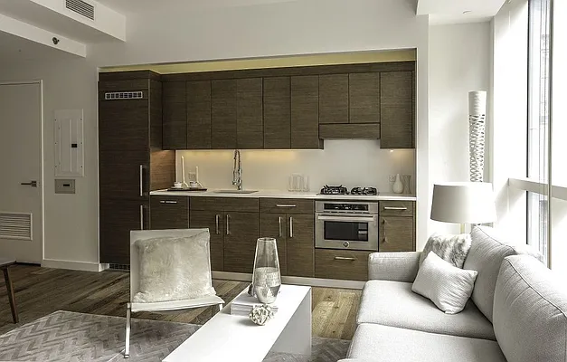 Rented by Compass | media 14