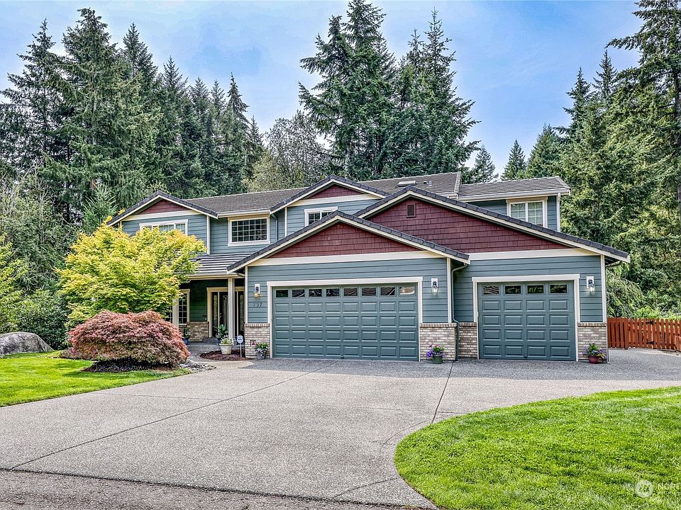 1st image of 797 NE Ellinor Way