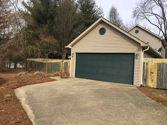 4th image of 412 W Somersbe Pl