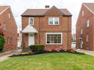 3615 Bainbridge Rd, Cleveland Heights, OH 44118