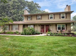 2927 Pleasant St NW, North Canton, OH 44720