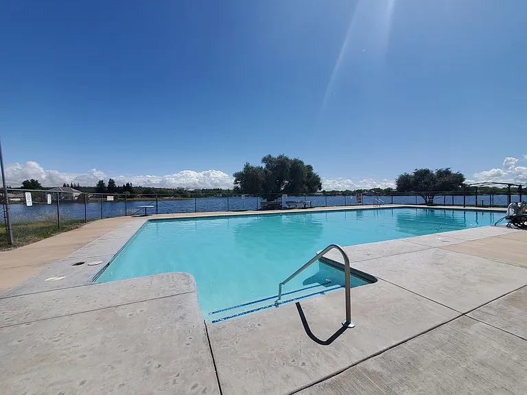 19746 Brokeoff Mountain Pl — Photo 22