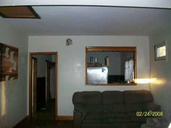 2nd image of 953 Smith St