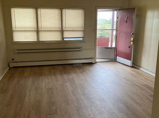 2241 N Mannheim Rd APT 1G, Melrose Park, IL 60164