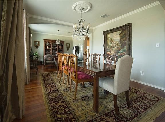 5th image of 3403 Catalpa Dr