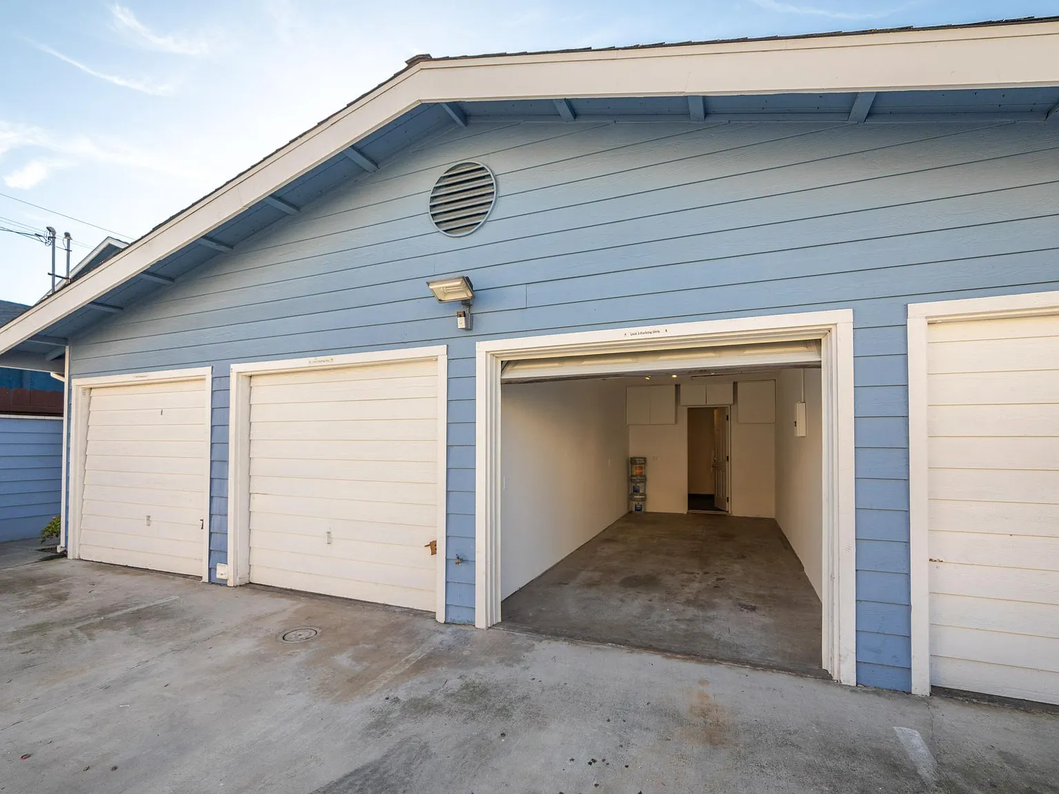 3 bed, 1430 sqft, $6,700 — Photo 3