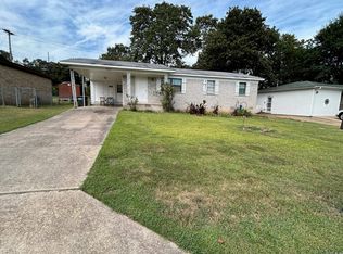 7803 Club Ln, Sherwood, AR 72120