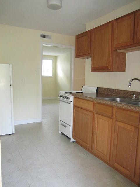 1st image of 208 Dove St #0