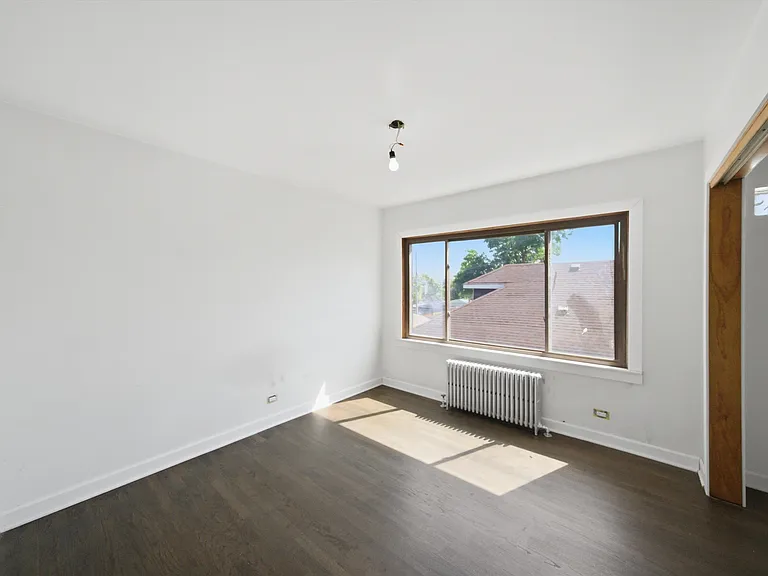 Bedroom #1