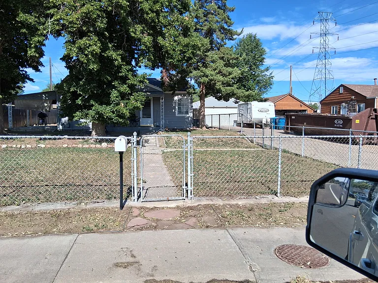 6891 Olive St — Photo 18