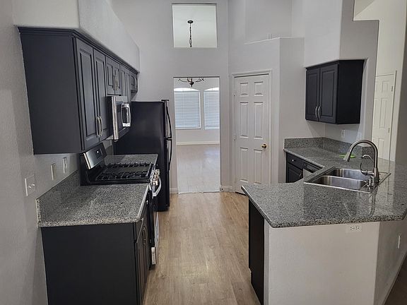 3rd image of 7893 W Mesa Vista Ave