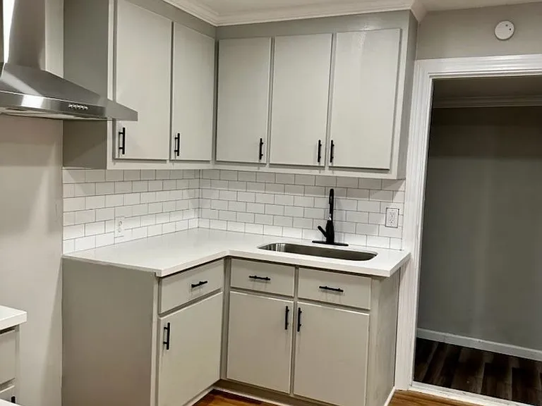 620 Lawrence Rd — Photo 3