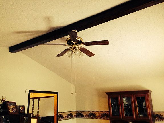 2nd image of 811 Cedar Dr