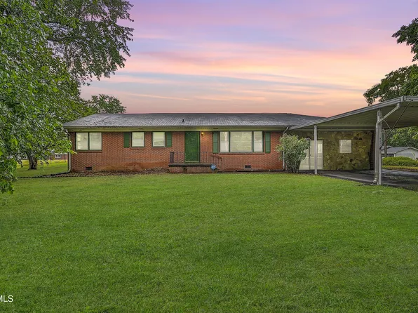 302 Woodland Hills Rd, Clinton, TN 37716