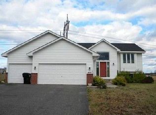 1410 Esterly Oaks Dr, Hanover, MN 55341