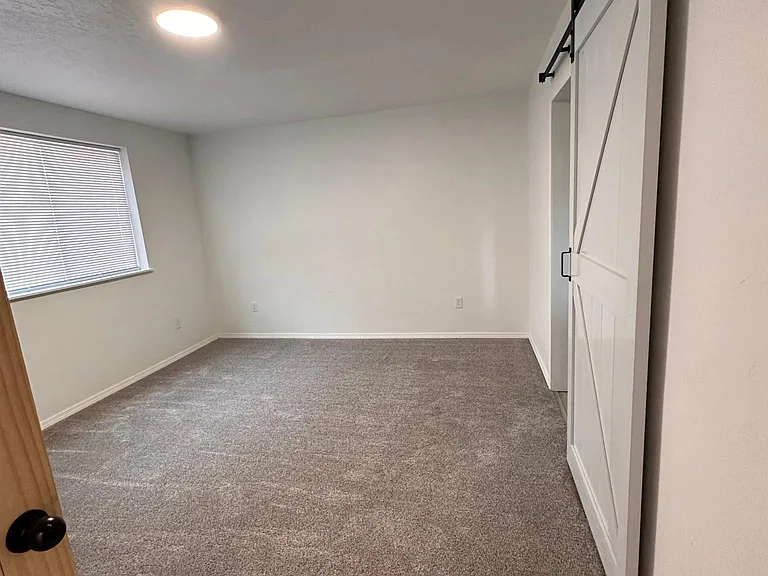 7276 Highway 291 — Photo 12