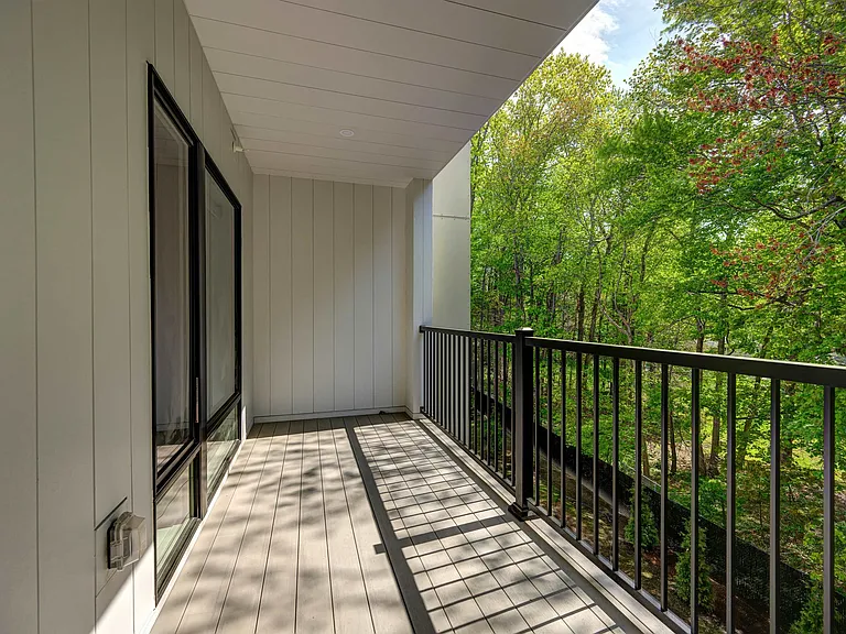 2059 Lafayette Rd #203 — Photo 18